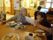 スタッフさんと会話を楽しむご入居者様。