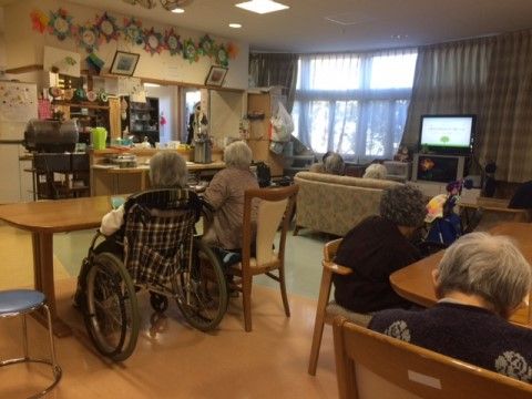 「グループホームふれんど」のリビング。ご入居者様が集まる憩いの場。
