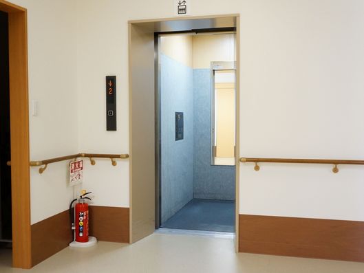 エレベーター