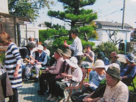 ご家族様と芋ほり