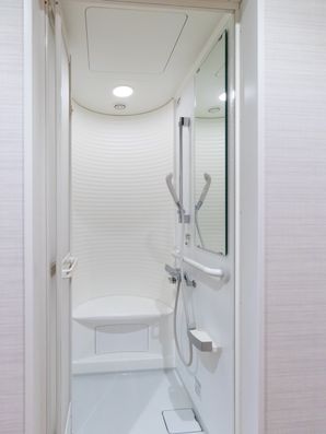 シャワーブース