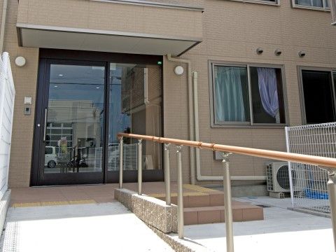 バリアフリーのエントランス