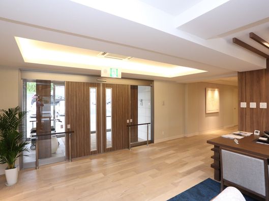 エントランス（内側）