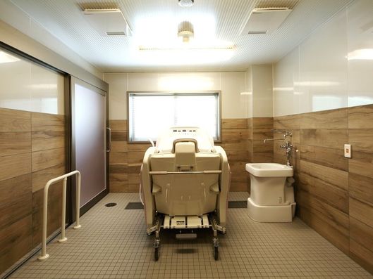 機械浴室（車いすタイプ）