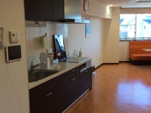 キッチン（共有スペース）