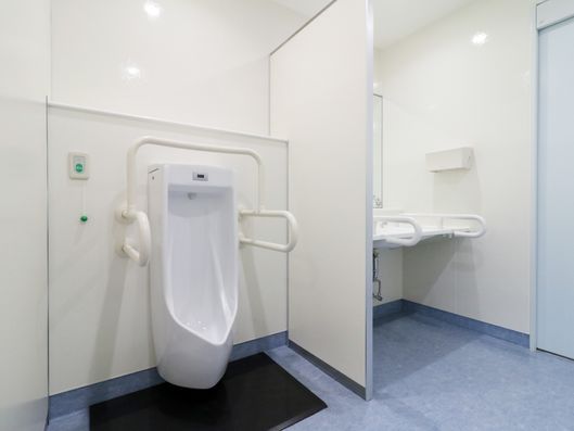 男性用トイレ