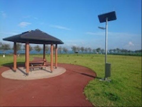 広々とした公園が施設近くにあり、散歩を楽しむことができる。自然豊かな地で身も心もゆったりと過ごすことができる。