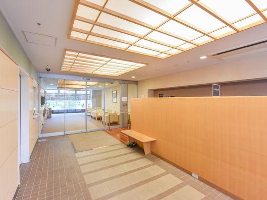 エントランスホール