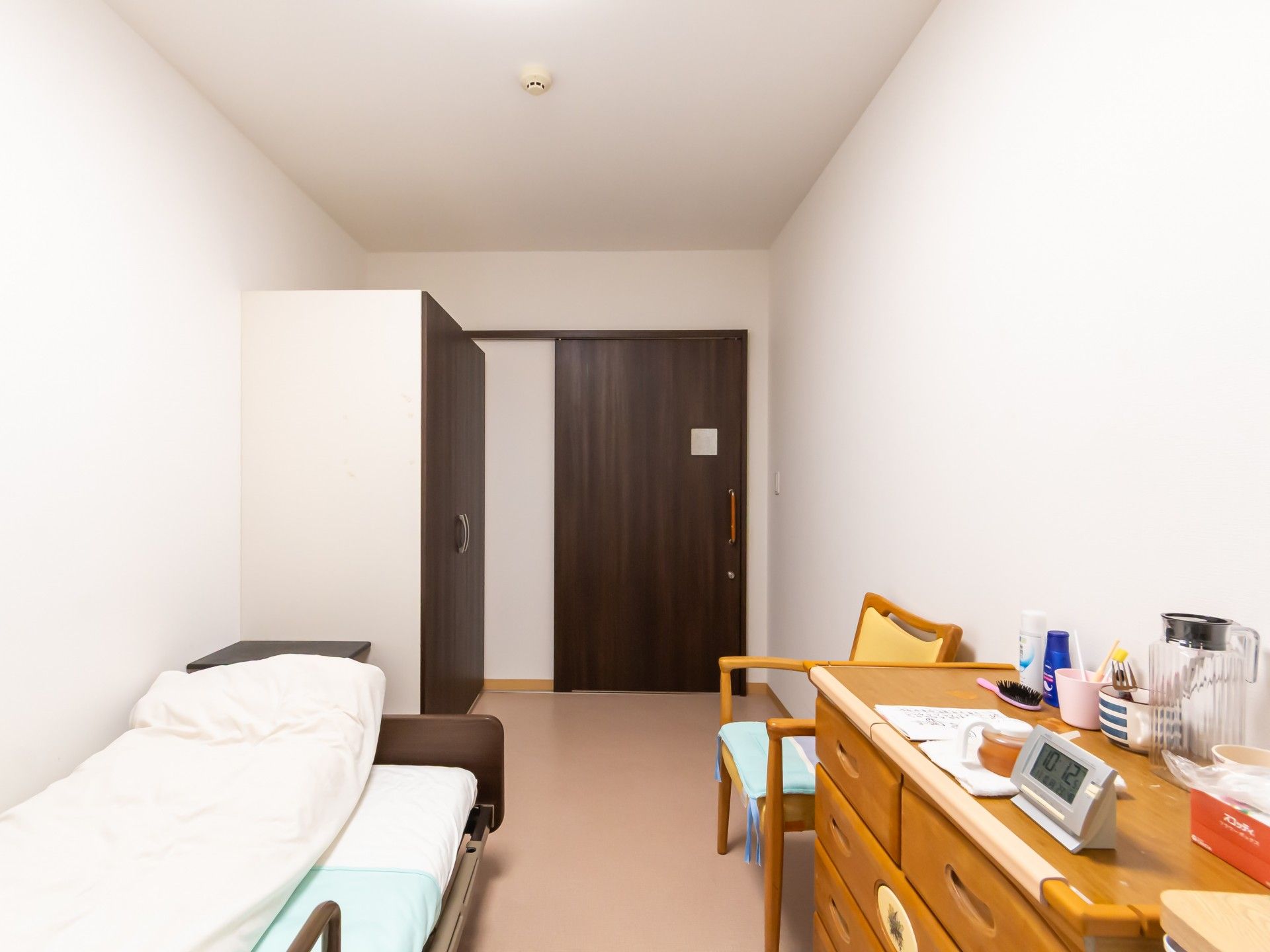 落ち着いた個室の様子