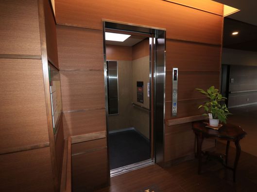 エレベーター