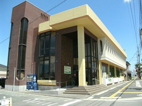車椅子の方でも安心してご来社可能なスロープ付きの入り口