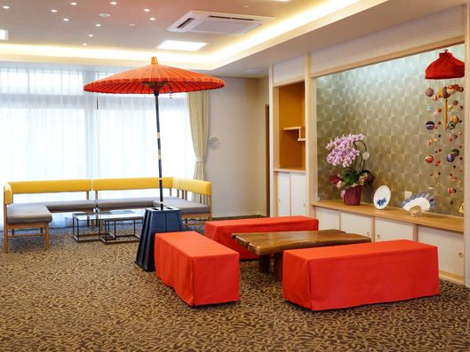 和調溢れる玄関ラウンジ