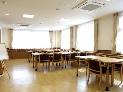ゆとりのある共有ダイニング