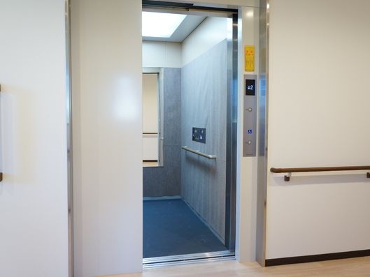 エレベーター