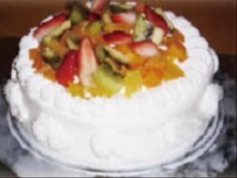 「サービス付き高齢者向き住宅　万葉のさと梶ヶ谷」のお誕生日会。手作りケーキで、ご入居者様のお誕生日をお祝いしている。