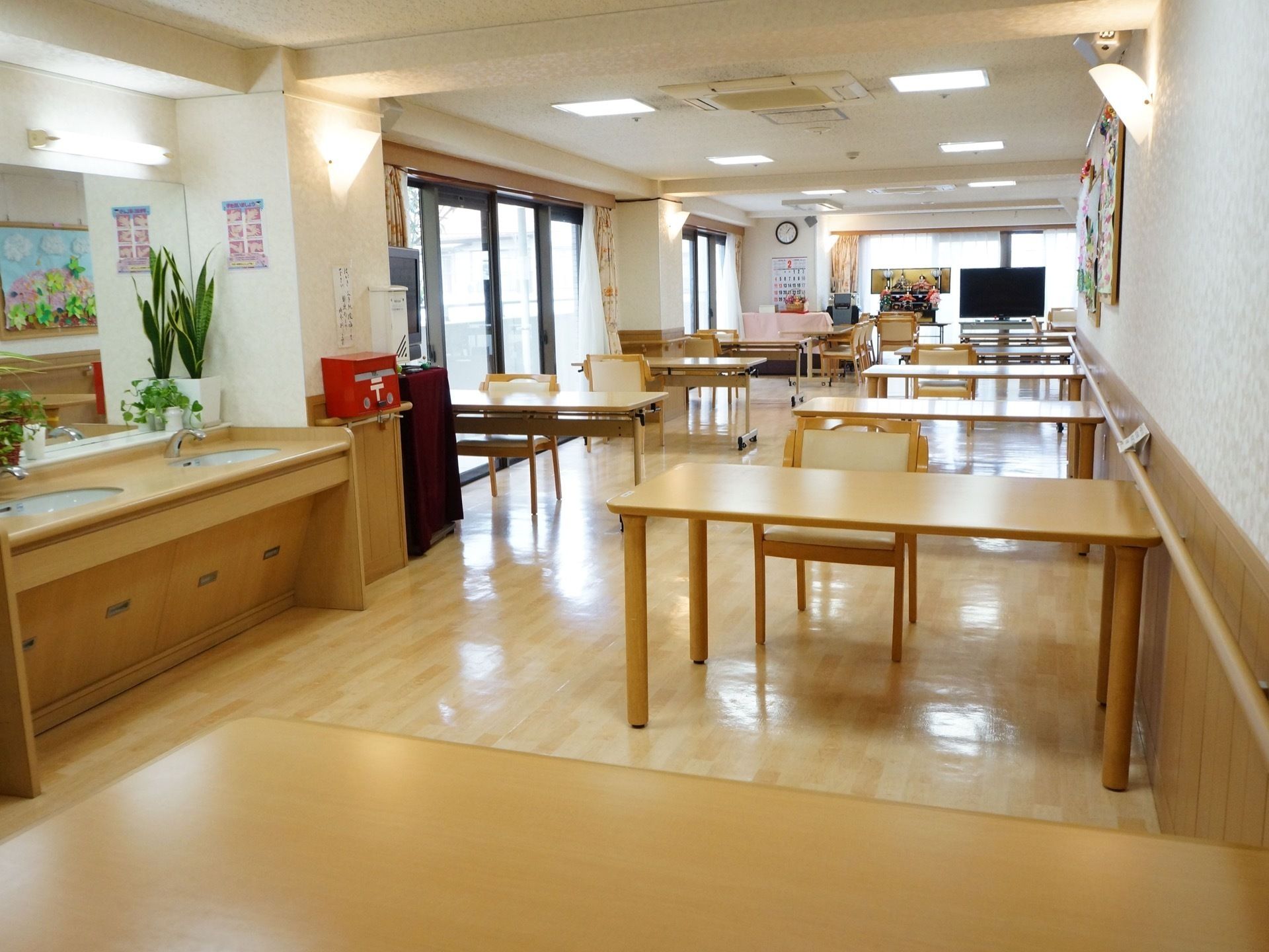 共用エリアのダイニングルーム