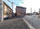 都市の街角と道路の風景