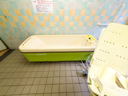 介護用のバスタブ