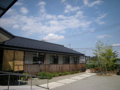 平屋建ての施設は、車椅子をご利用の方や、足腰の不自由な入居者様の移動の負担が少ない造りとなっている。