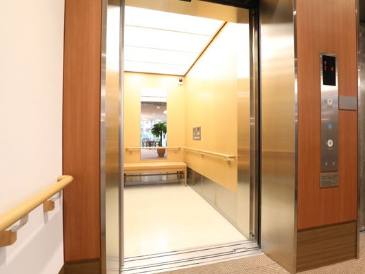 エレベーター