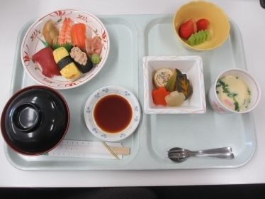 握り寿司と茶碗蒸しのセット