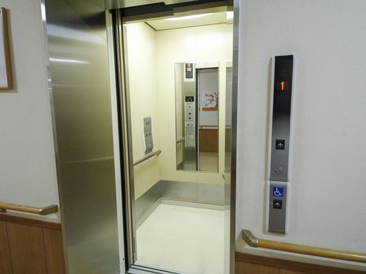 エレベーター