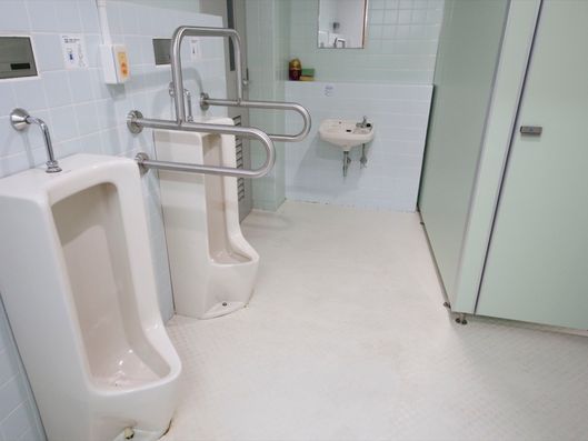 男性用トイレ