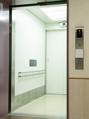 エレベーター