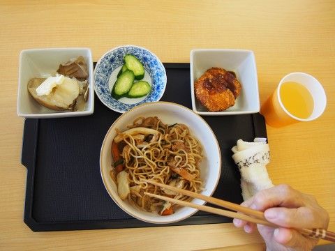 「にじいろ太田」御食事。外部との協力で安全でバランスのとれた御食事が提供可能。