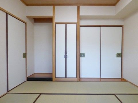 和風の落ち着いた居室