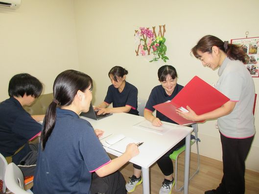 スタッフイメージ