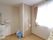 個室についている収納は備え付けられているなので、色合いも部屋と合っている。収納は、一人分の荷物は余裕もって入る。