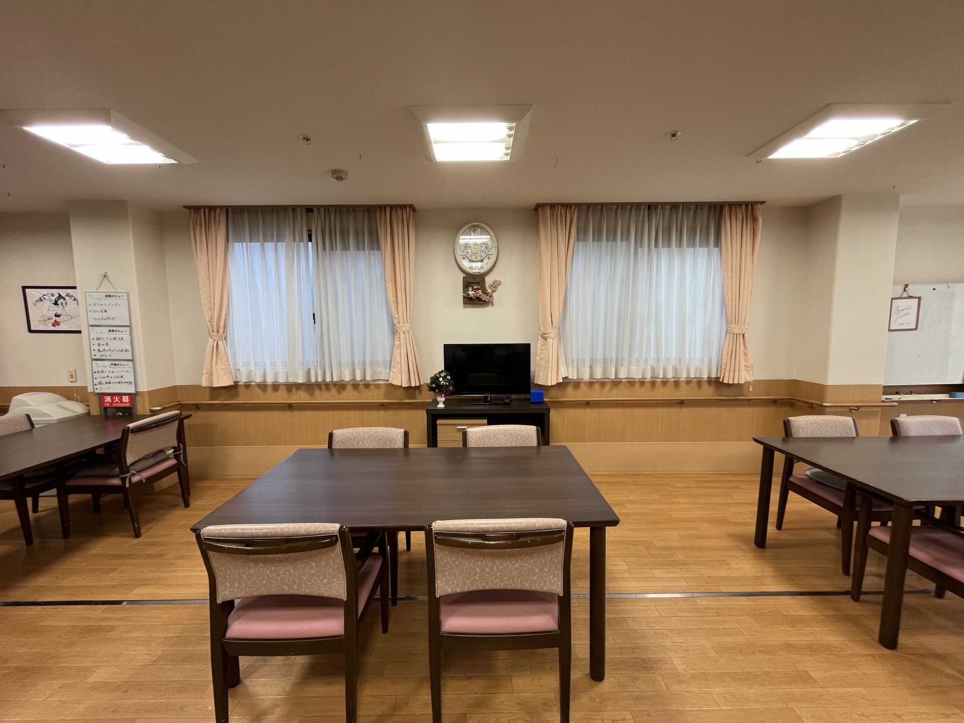 落ち着いた雰囲気の共有スペース