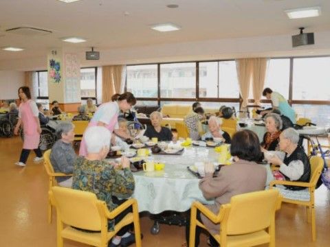 和やかな食事の時間