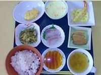 ちょっとずつ、品数を多く食べたいという入居者様のリクエストに応えて、色々な料理をたくさん提供することができる。