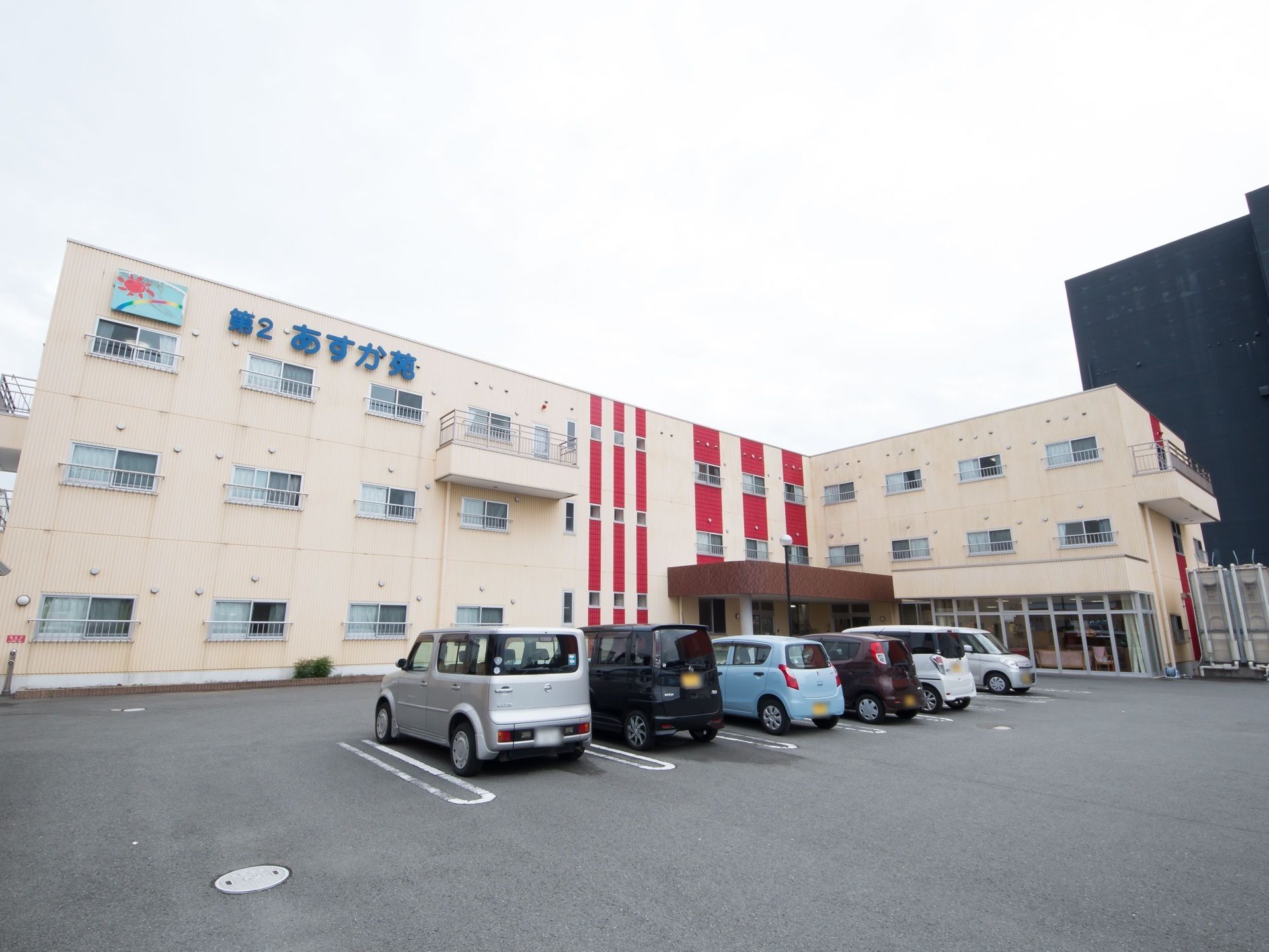 施設では、24時間体制で介護サポートを提供している。入居者様への質の高い介護ケアにご家族様からの信用度も高い。