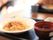 食事は色合いも考えられた物である。見た目でも楽しむことができる。いつも作り立てを食べることができる。