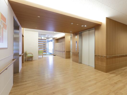 エレベーター前ホール