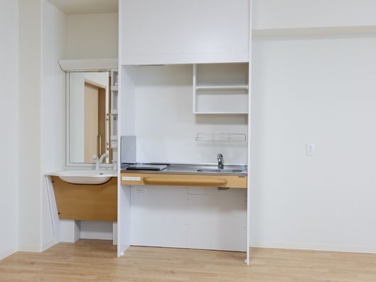 二人部屋の台所と洗面化粧台1