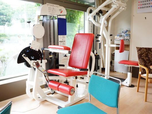 トレーニングマシン