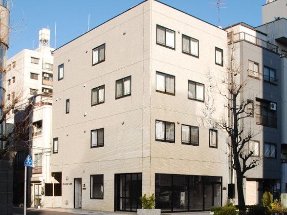 施設では24時間体制で入居者様の安全を見守っている。ご家族様にもご安心いただける質の高い介護ケアを提供している。