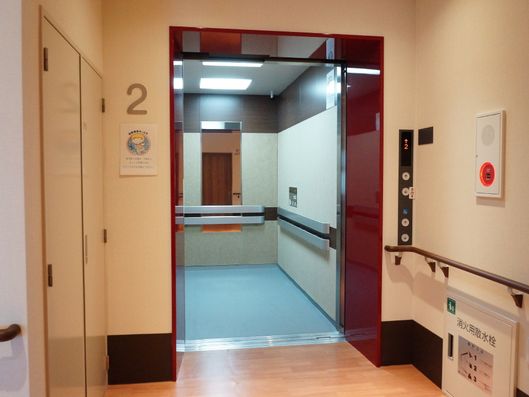 寝台用エレベーター