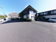 静かな住宅街にある施設外観