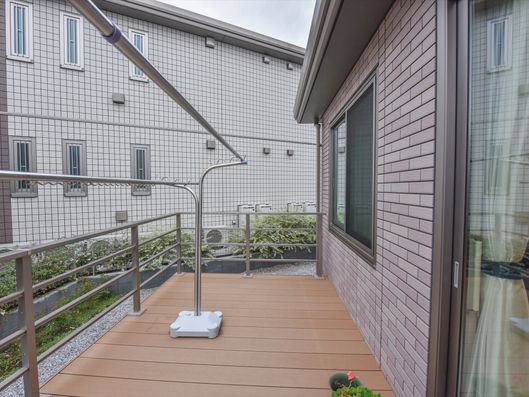 ウッドデッキテラス