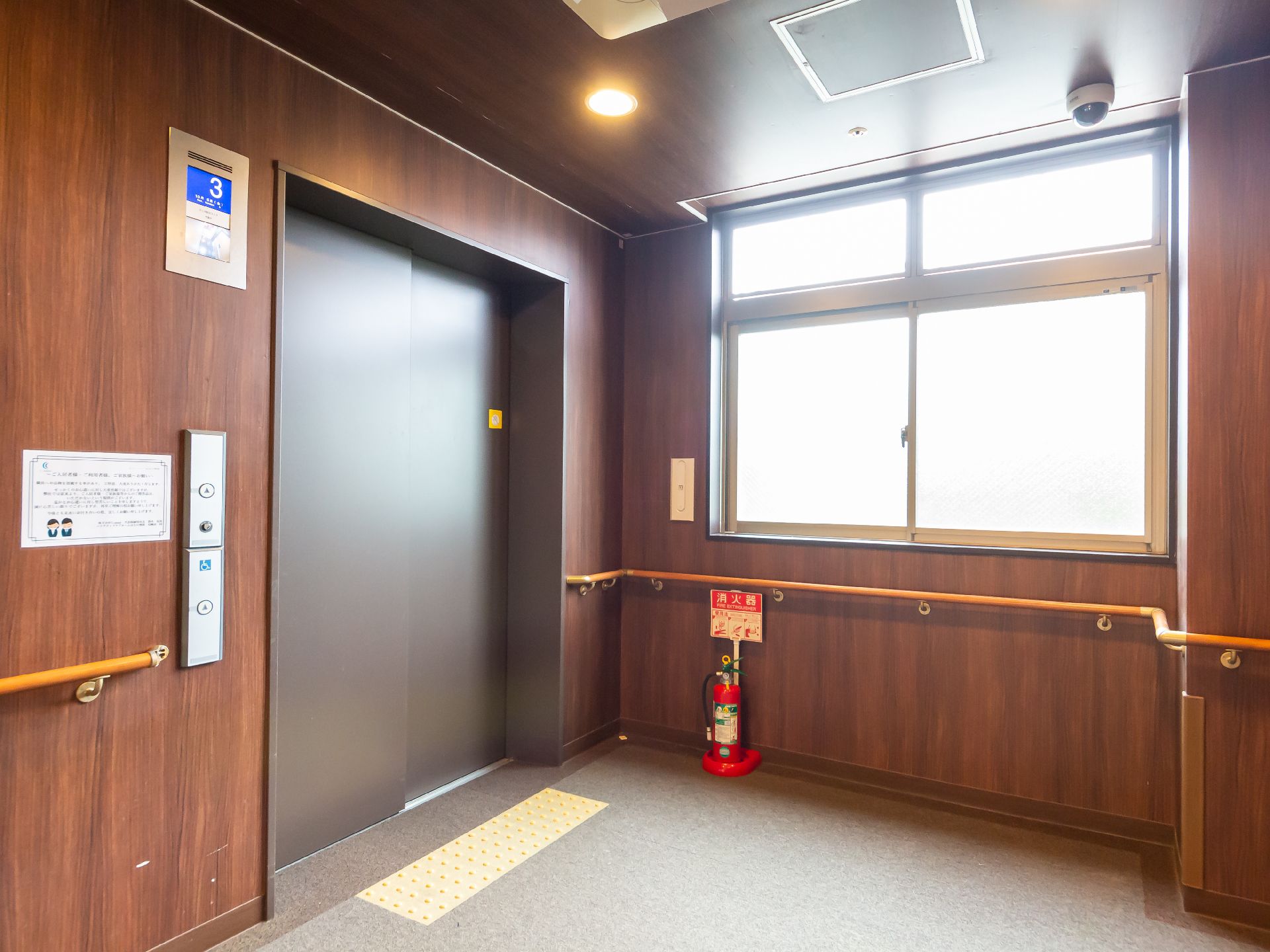 館内エレベーター