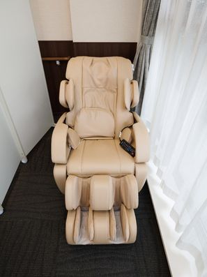 マッサージチェアー