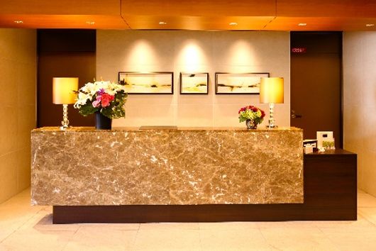 フロントデスク