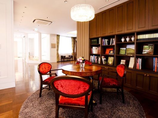 カフェラウンジ