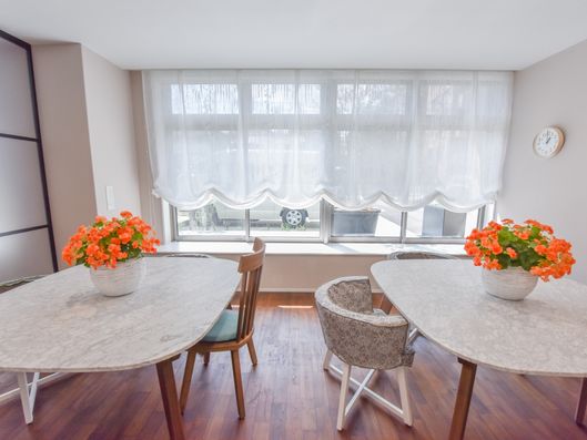 プラチナラウンジ