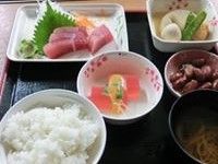 季節の行事イベントでは、お刺身など目にも楽しいスペシャルメニューが、入居者様のお楽しみとなっている。